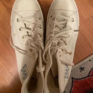 Chic White High-Top Sneakers with Butterfly Design